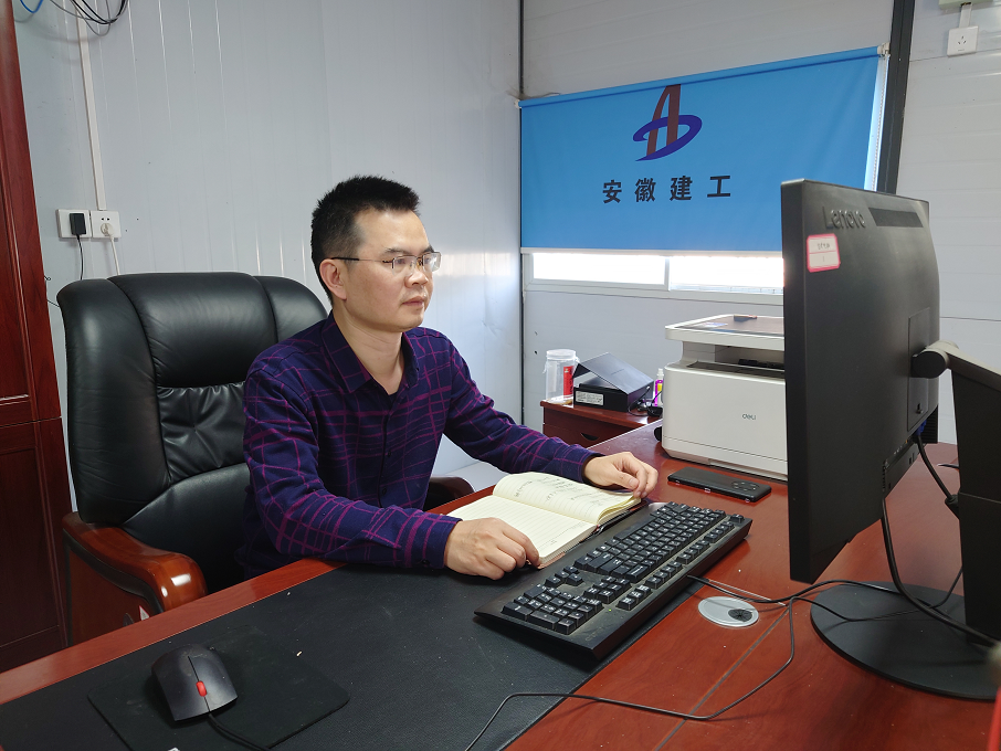 基層職工熱議黨的二十大系列報道（五） ：攻堅克難、奮勇前行，向公司交出一份份高質(zhì)量答卷！